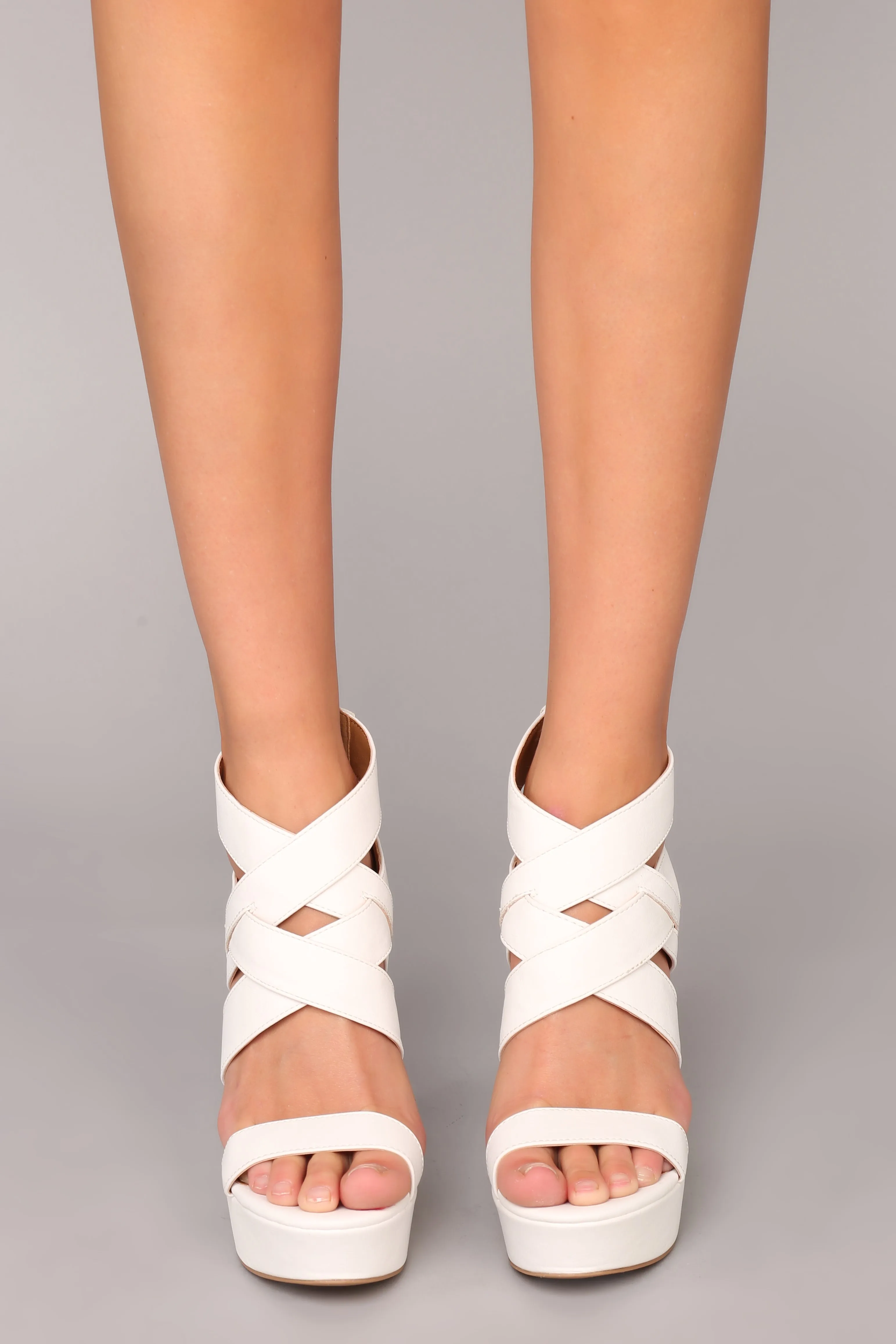 Aryana Wedge - White